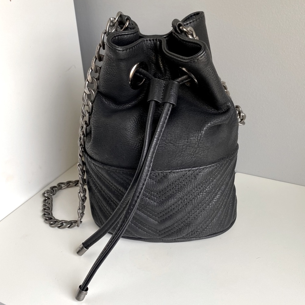 BCBG Bucket Bag / Purse ✨ Perfect condition
